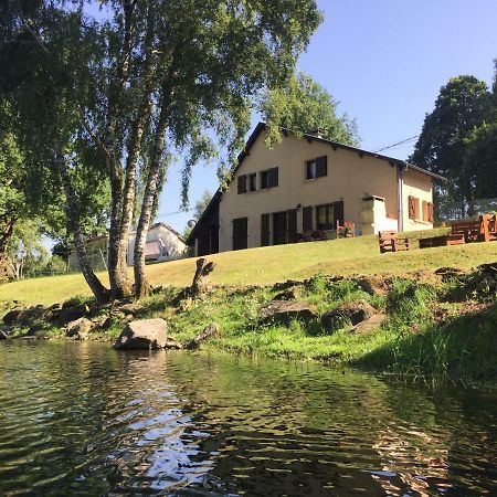 Maison Lac De Pareloup -Les Pieds Dans L'Eau- Arvieu Екстериор снимка